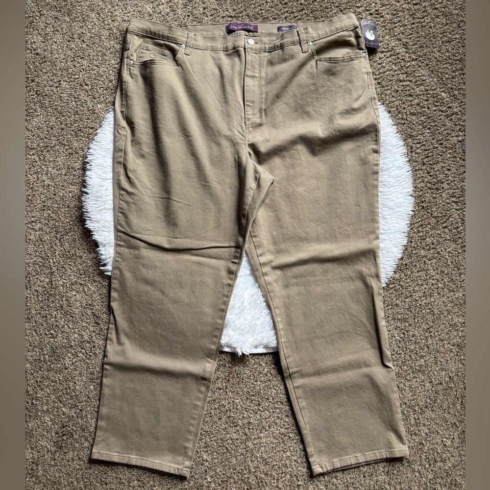 Gloria Vanderbilt Jeans New Amanda Tapered Leg Classic‎ Rise Women’s Size 24W